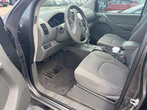 2021 Nissan Frontier SV