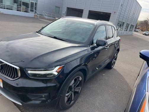 2019 Volvo XC40 T5 Inscription
