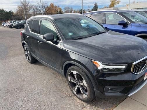 2019 Volvo XC40 T5 Inscription