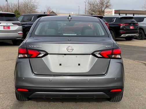 2020 Nissan Versa 1.6 SV