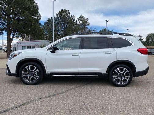 Crystal White Pearl 2024 Subaru Ascent Touring