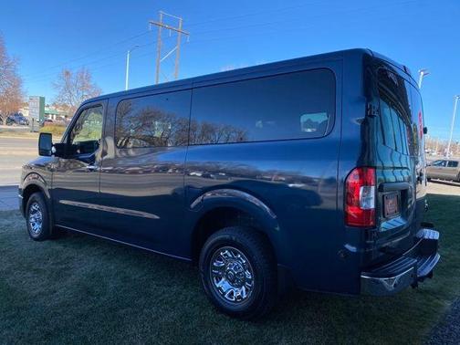 2021 Nissan NV Passenger NV3500 HD SL V8