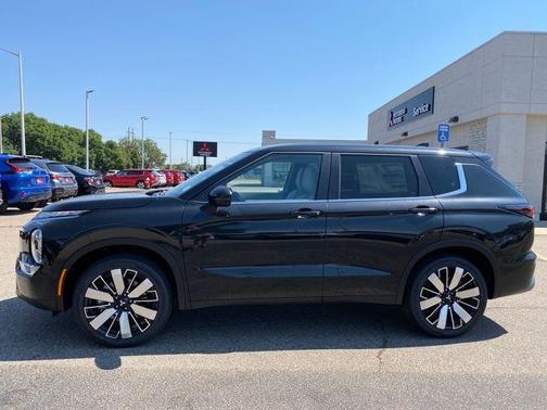 2025 Mitsubishi Outlander 
