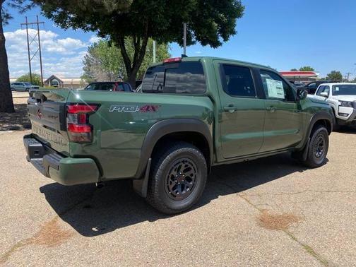 2025 Nissan Frontier PRO-4X