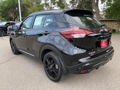 2024 Nissan Kicks SR