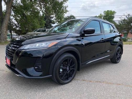 2024 Nissan Kicks SR