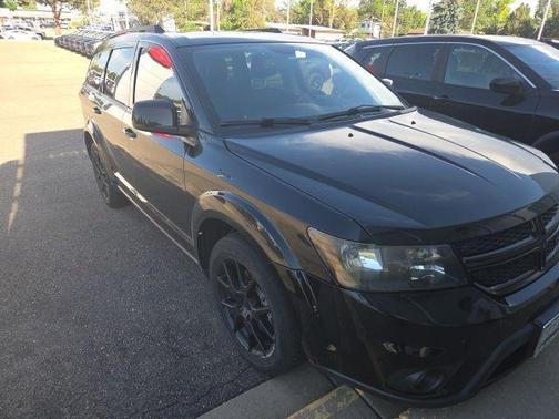 Pitch Black Clearcoat 2017 Dodge Journey GT