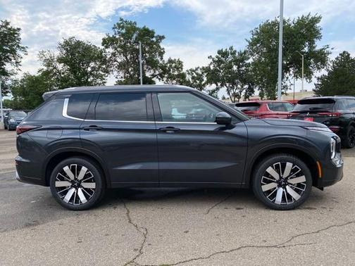 2025 Mitsubishi Outlander
