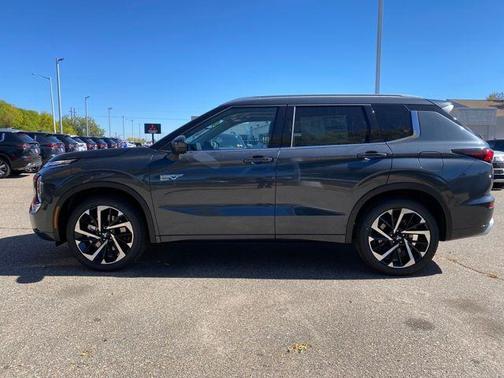 2025 Mitsubishi Outlander PHEV 