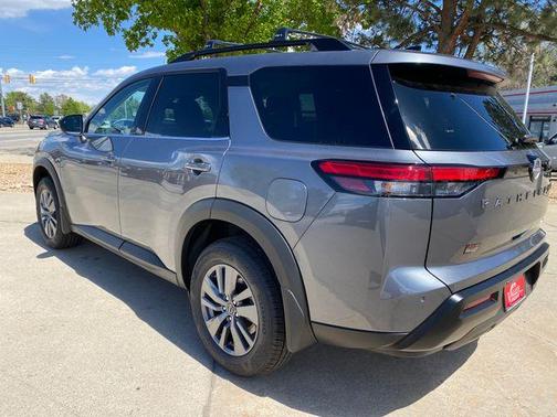 Gun Metallic 2026 Nissan Pathfinder SV