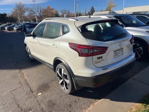 2022 Nissan Rogue Sport SL