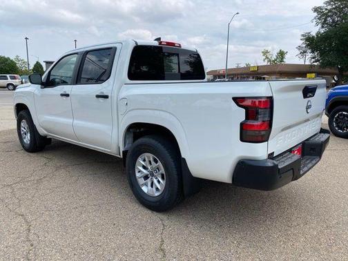 2025 Nissan Frontier S