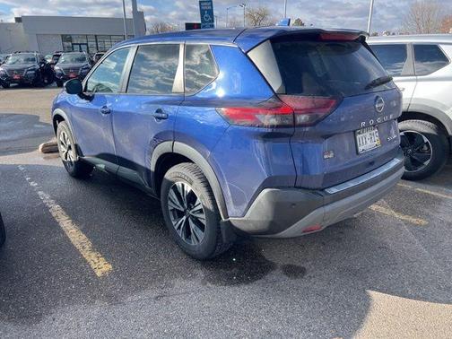 2022 Nissan Rogue SV