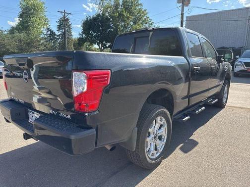 2024 Nissan Titan XD SV
