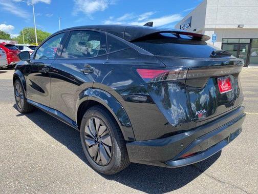 2025 Nissan ARIYA ENGAGE