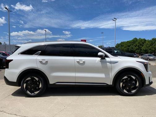 Snow White Pearl 2025 Kia Sorento Hybrid SX Prestige