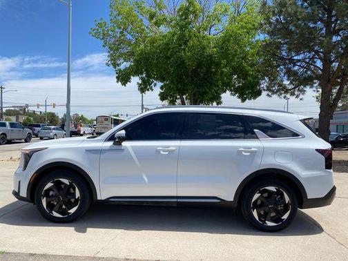 Snow White Pearl 2025 Kia Sorento Hybrid SX Prestige