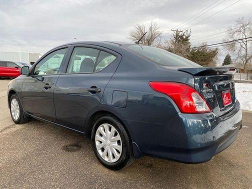 2015 Nissan Versa 1.6 S+