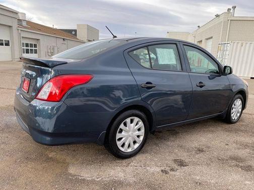2015 Nissan Versa 1.6 S+