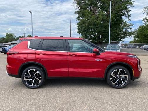 2025 Mitsubishi Outlander PHEV SE