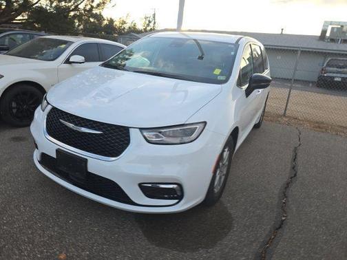 2024 Chrysler Pacifica Touring-L