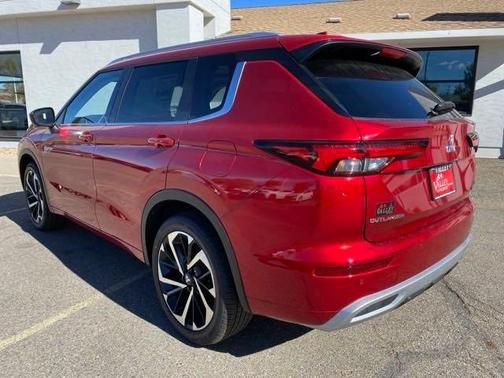 2025 Mitsubishi Outlander PHEV 