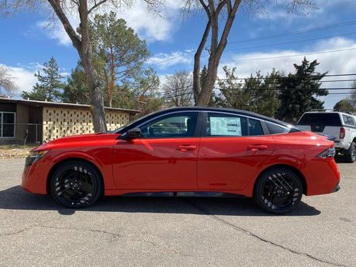 2t Emb Blk Roof 2026 Nissan Sentra SR