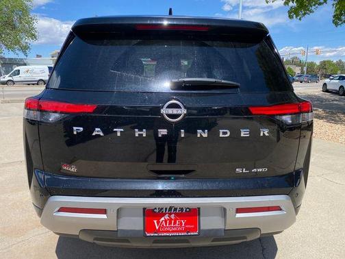 Black 2025 Nissan Pathfinder SL