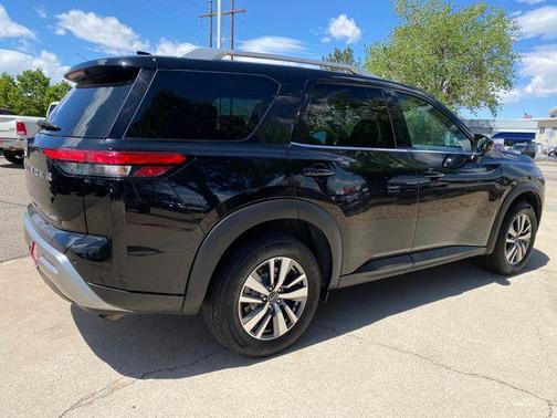 Black 2025 Nissan Pathfinder SL
