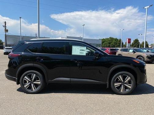 2025 Nissan Rogue SL