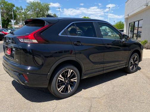 Labrador Black Pearl 2026 Mitsubishi Eclipse Cross SEL