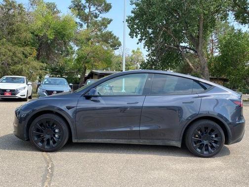2024 Tesla Model Y Long Range
