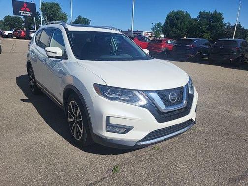 2017 Nissan Rogue SL