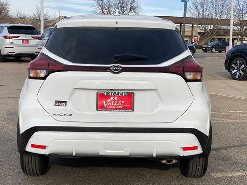 2023 Nissan Kicks S