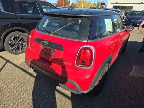 2024 MINI Hardtop Cooper