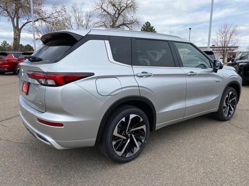 2025 Mitsubishi Outlander PHEV 
