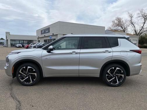 2025 Mitsubishi Outlander PHEV 