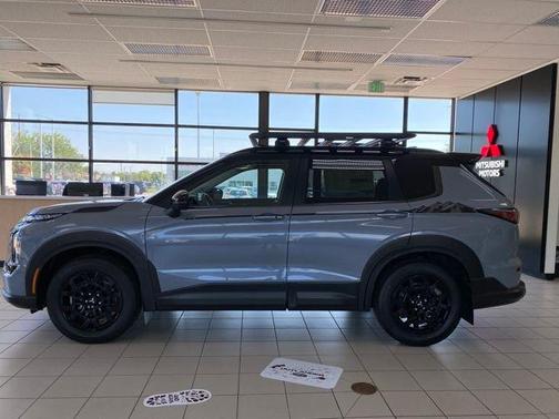 2025 Mitsubishi Outlander 