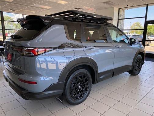 2025 Mitsubishi Outlander 