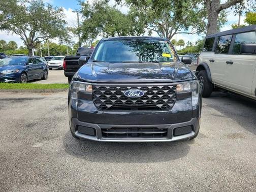 SHADOW BLACK 2026 Ford Maverick XLT