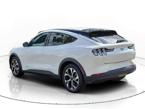 STAR WHITE MET TRI-COAT 2025 Ford Mustang Mach-E SELECT