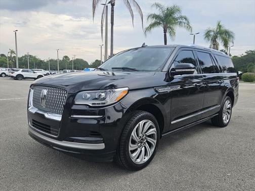 2022 Lincoln Navigator L RESERVE
