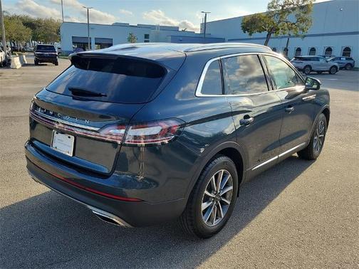 2022 Lincoln Nautilus STANDARD