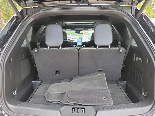 AGATE BLACK METALLIC 2023 Ford Explorer ST