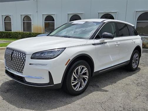 2023 Lincoln Corsair STANDARD
