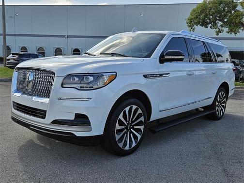 2023 Lincoln Navigator L RESERVE