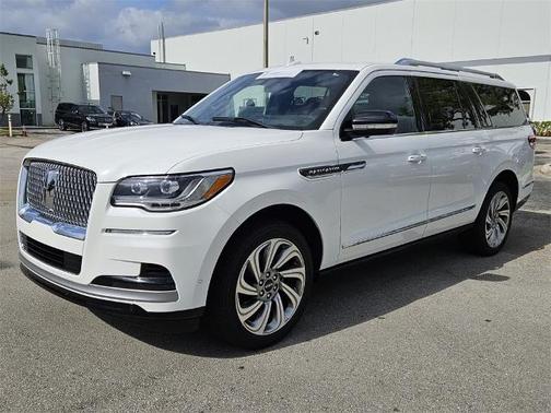 2023 Lincoln Navigator L RESERVE
