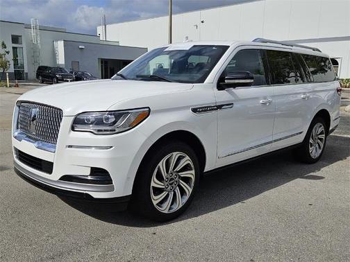 2023 Lincoln Navigator L RESERVE