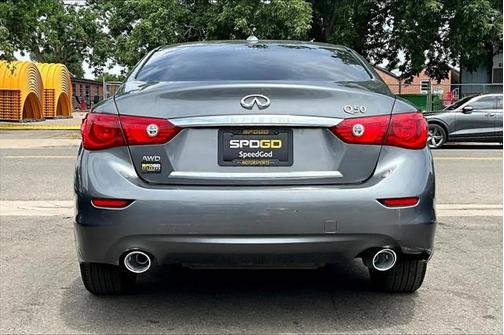 2015 INFINITI Q50 Premium