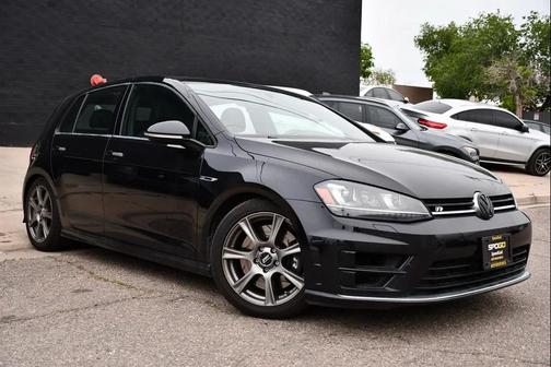 Deep Black Pearl 2016 Volkswagen Golf R 4-Door